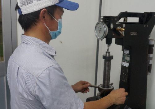 Máy đo độ cứng